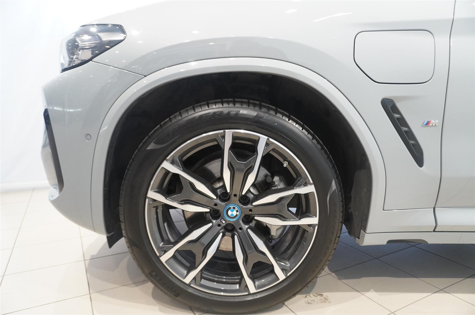 xDrive 30e_4