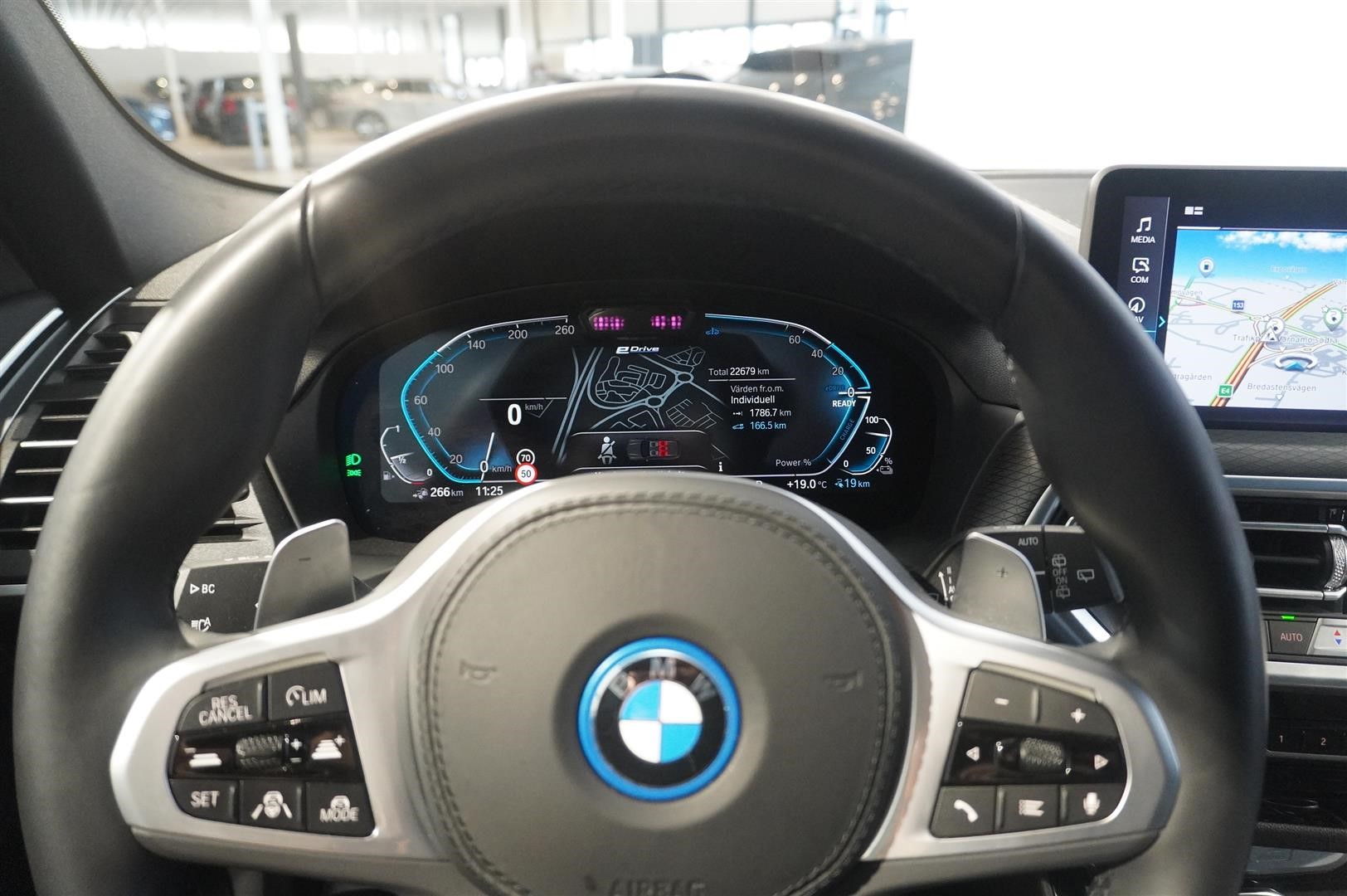 xDrive 30e_8