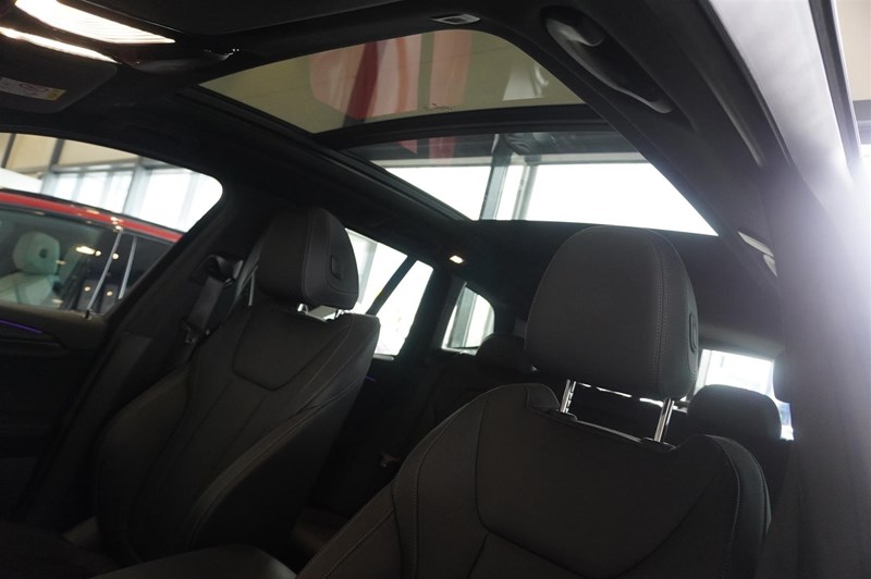 xDrive 30e_12