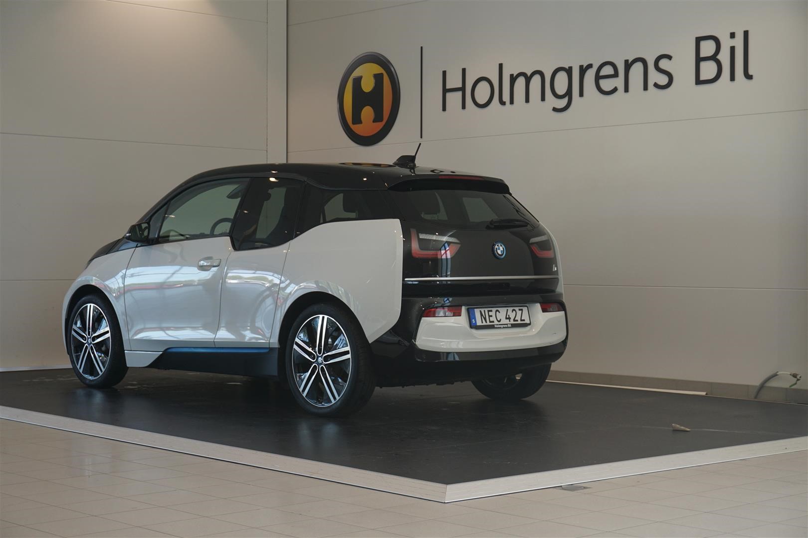 BMW i3 120 Ah Charged BSI Re-Lease_2