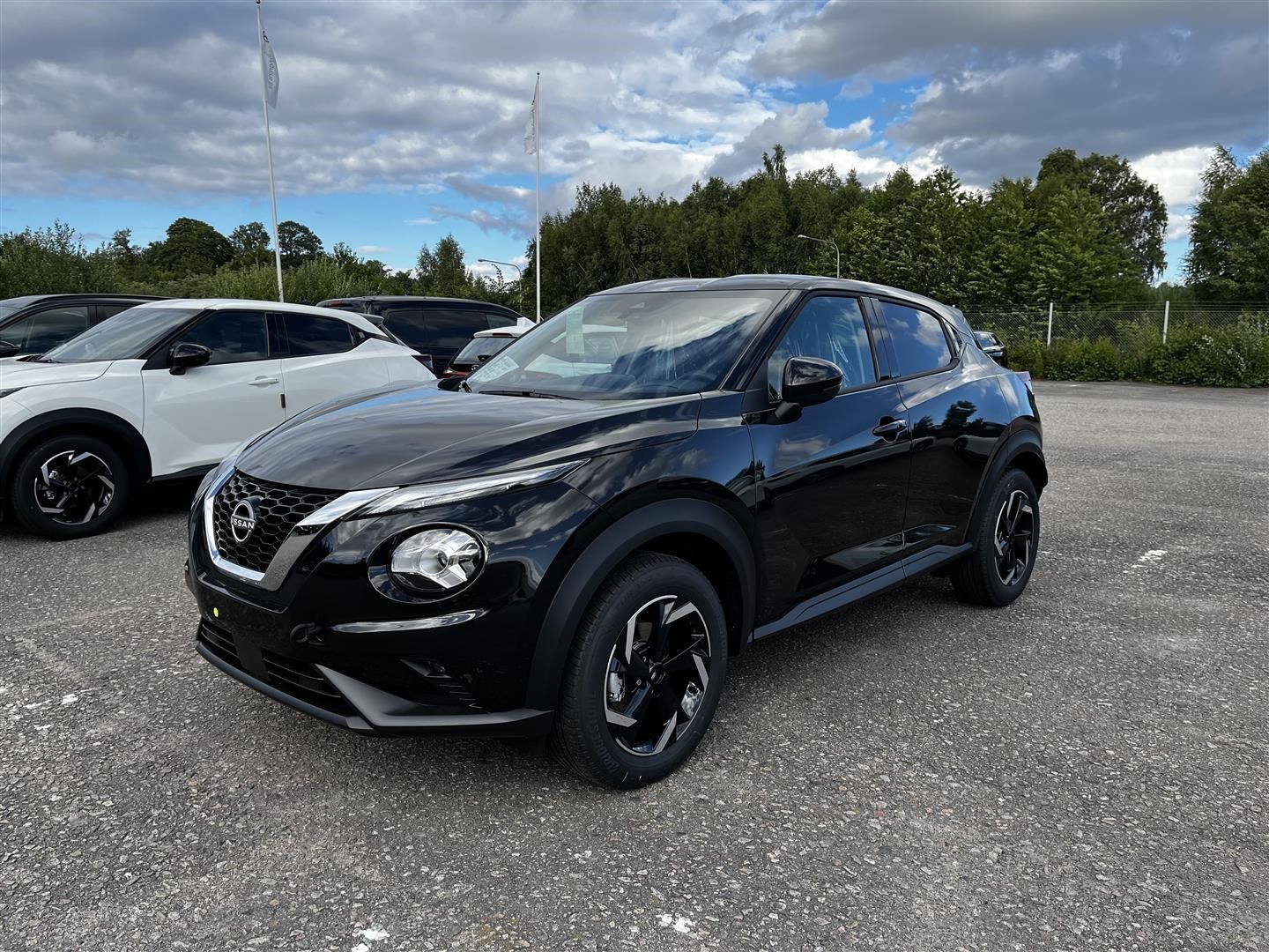 Nissan Juke DIG-T 114 hk DCT N-Connecta Tech Pack Navi My23 Hsw