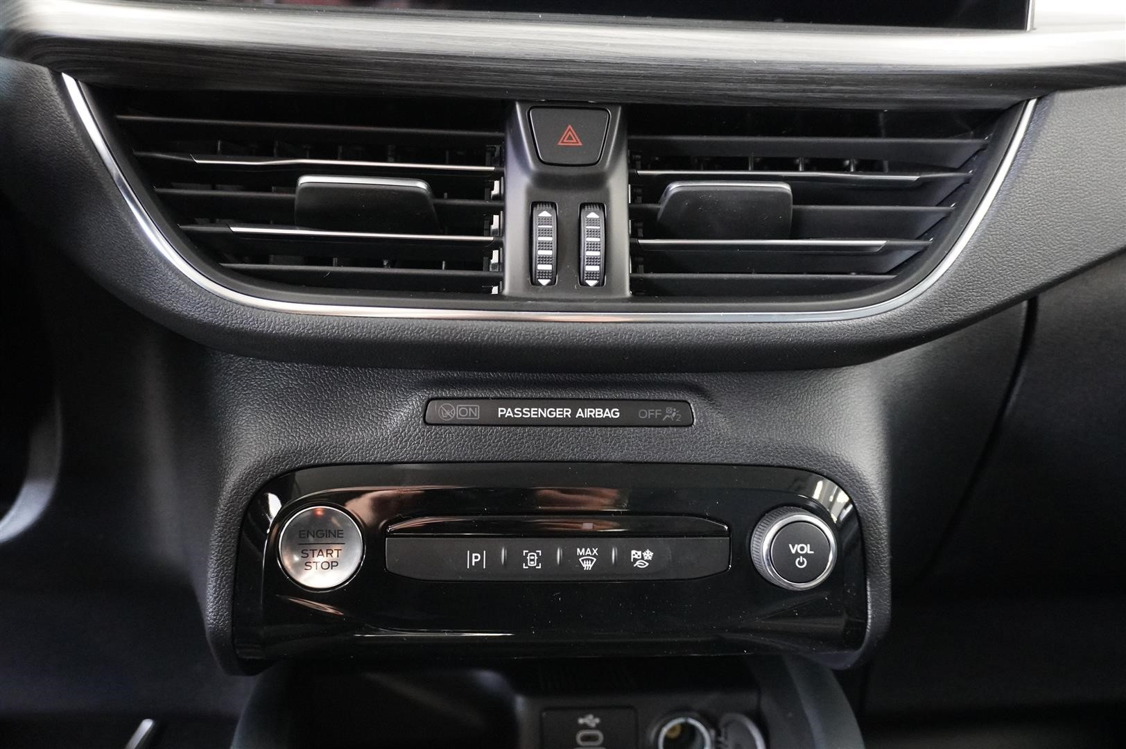 Active 2.5 Plug-In Hybrid FWD 243hk CVT Inkl. Vinterpaket_17