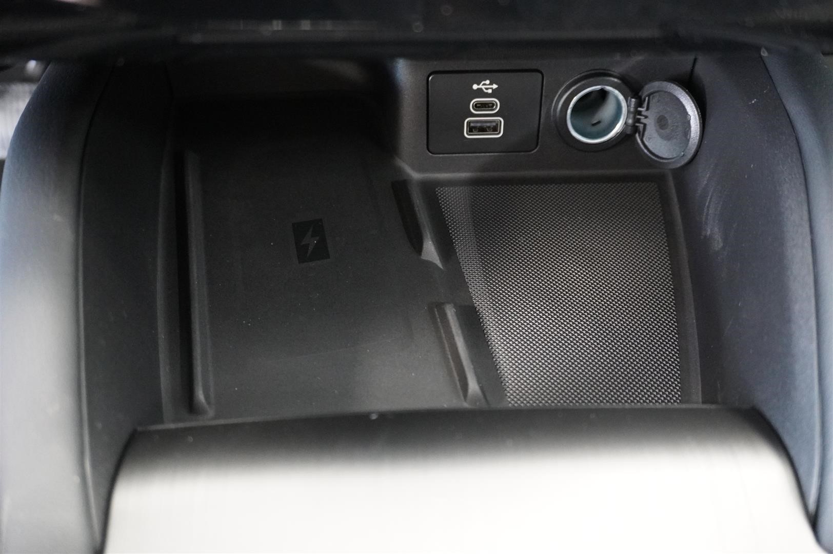 Active 2.5 Plug-In Hybrid FWD 243hk CVT Inkl. Vinterpaket_19