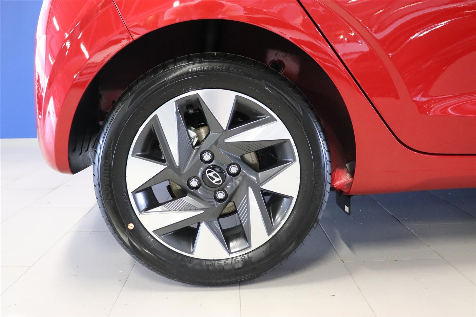 Hyundai i10 1.0 MPi 67hk MT Advanced Skyltbil_4