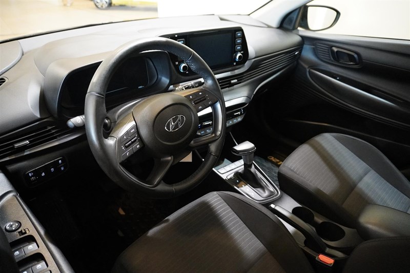 5 Doors 1.0 T-GDi 7DCT MHEV Essential_1
