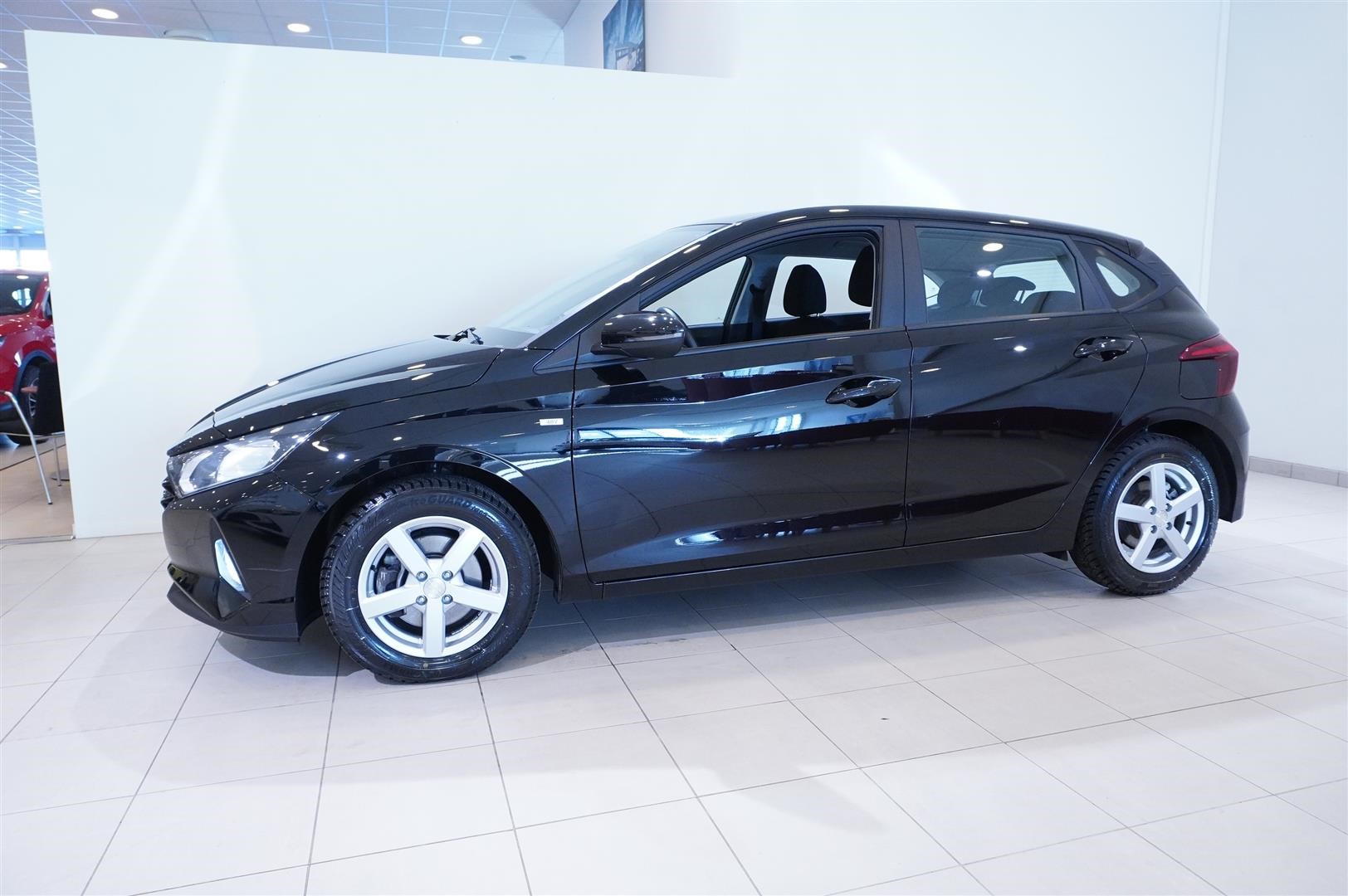 5 Doors 1.0 T-GDi 7DCT MHEV Essential_3