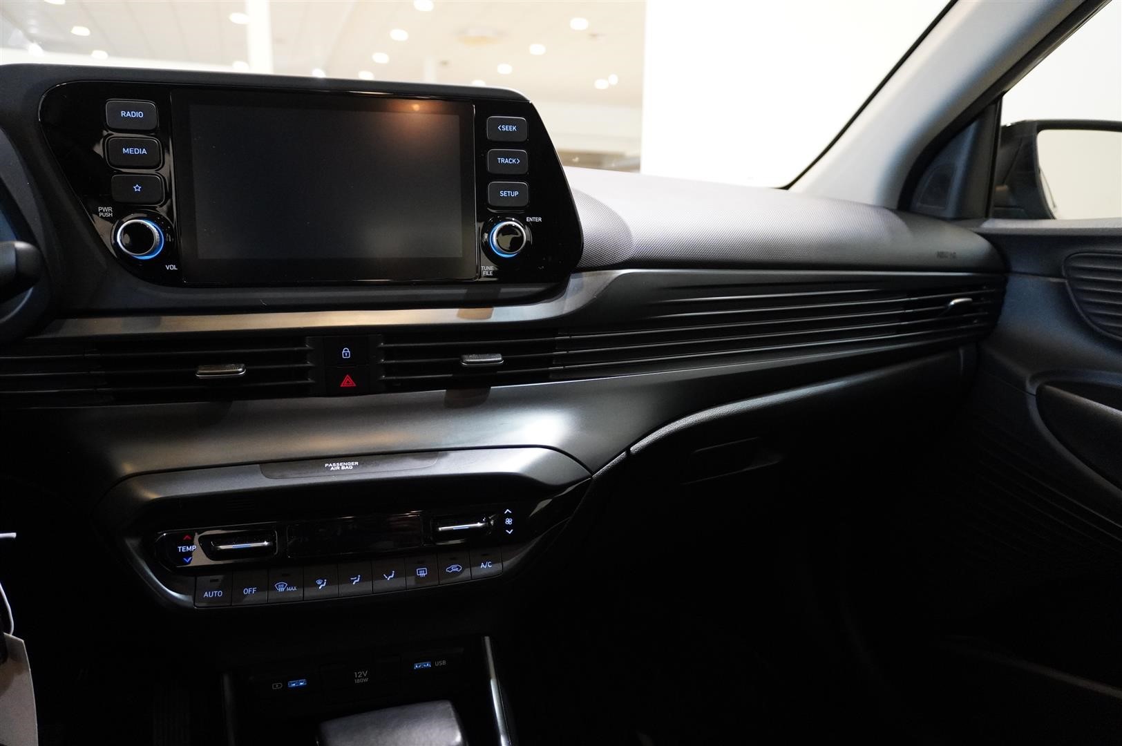 5 Doors 1.0 T-GDi 7DCT MHEV Essential_11