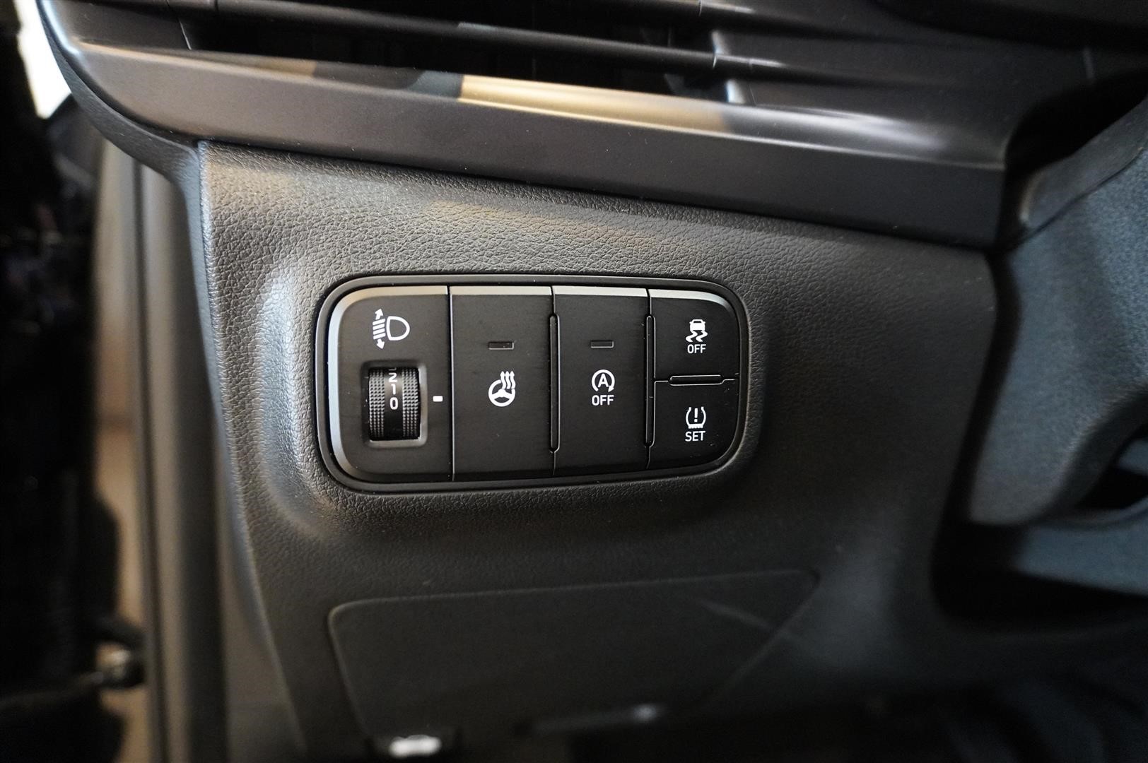 5 Doors 1.0 T-GDi 7DCT MHEV Essential_14