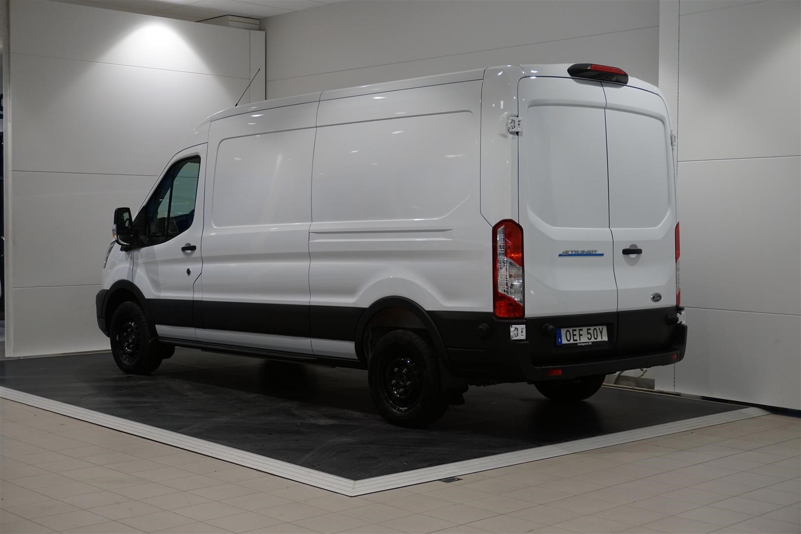 E-Transit Skåp Trend 350 L3 Bev 184 hk 135 kW 1at Rwd_2