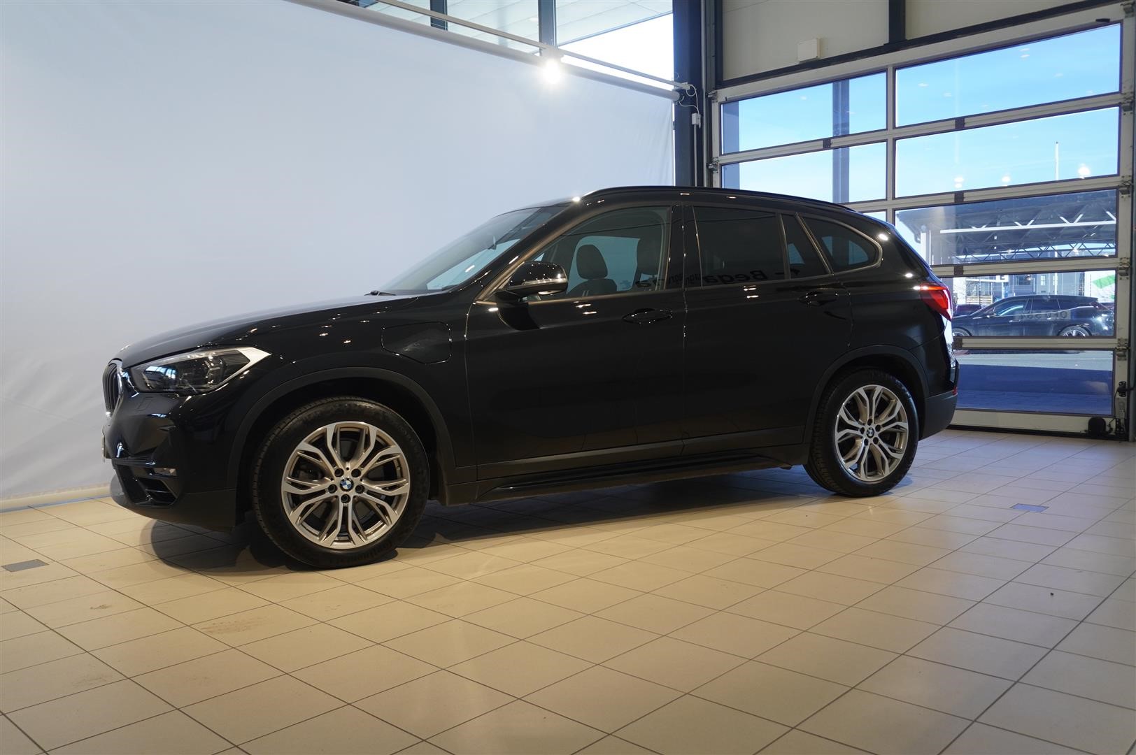 xDrive25e Aut Sport Rattvärme Drag HUD 2.99% Ränta_1