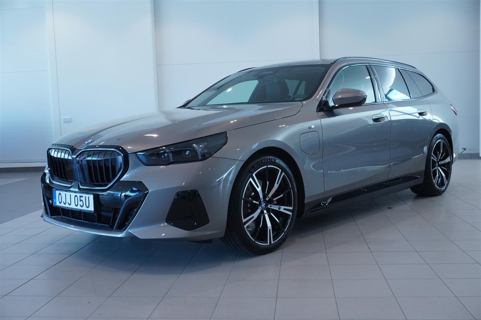 Touring M Sport Pro Business Ed Drag DA Pro H K