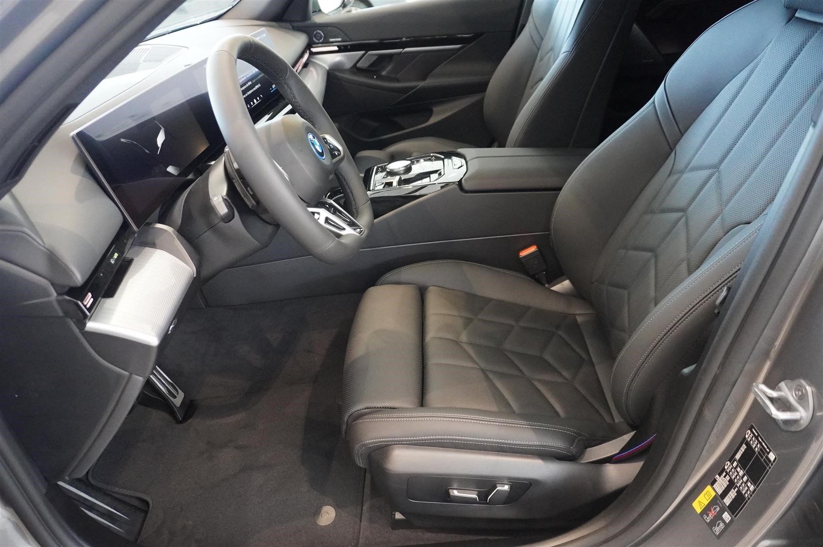 Touring M Sport Pro Business Ed Drag DA Pro H K_4