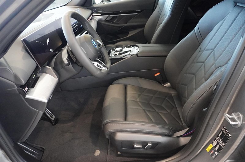 Touring M Sport Pro Business Ed Drag DA Pro H K_4