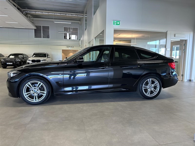 BMW 320d xDrive GT Aut M-Sport Navi HiFi Läder_3