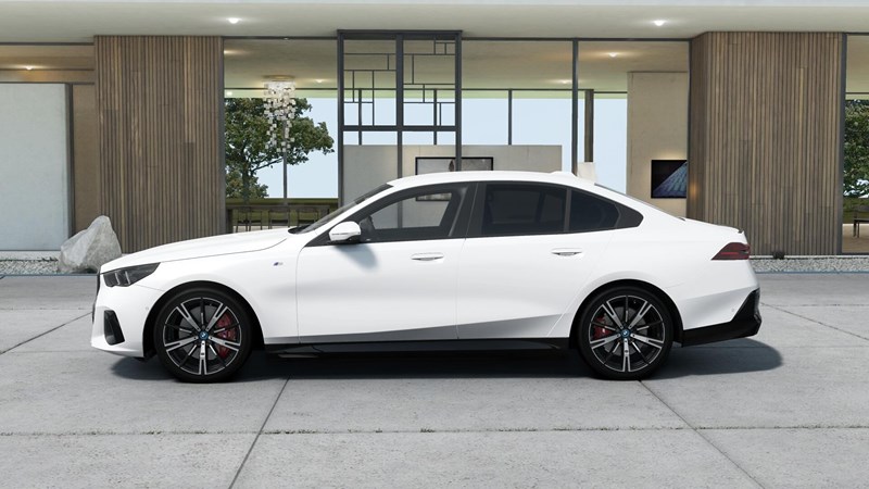 Sedan M Sport Pro Innovation Travel Comfort DAP Drag_3