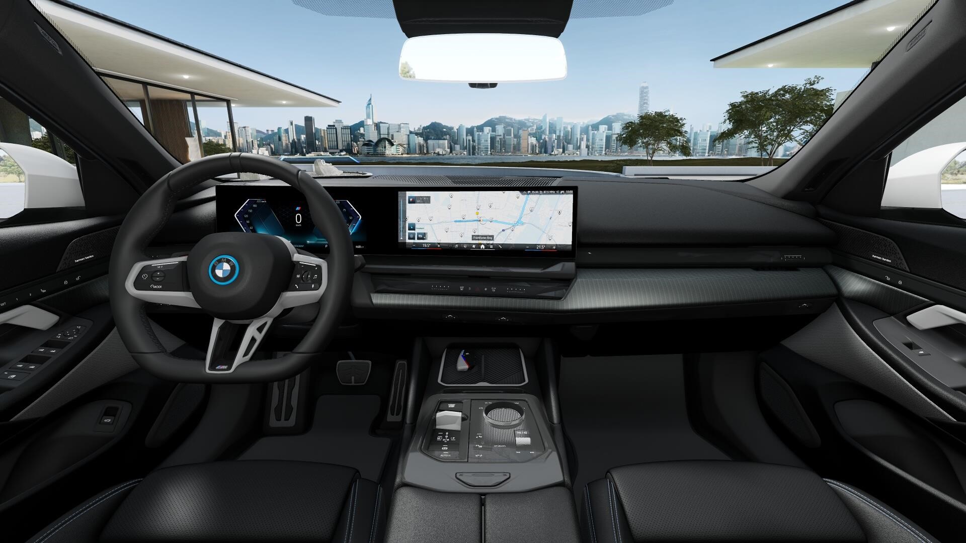 Sedan M Sport Pro Innovation Travel Comfort DAP Drag_8