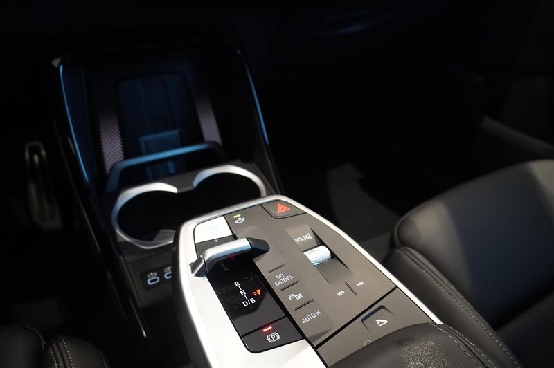 xDrive M Sport Active Launch Ed Drag Premium DA+_9