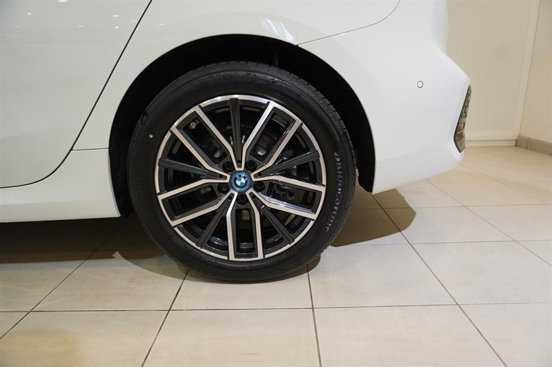 Tourer M Sport Innovation Drag Rattvärme DAP Head-Up_6