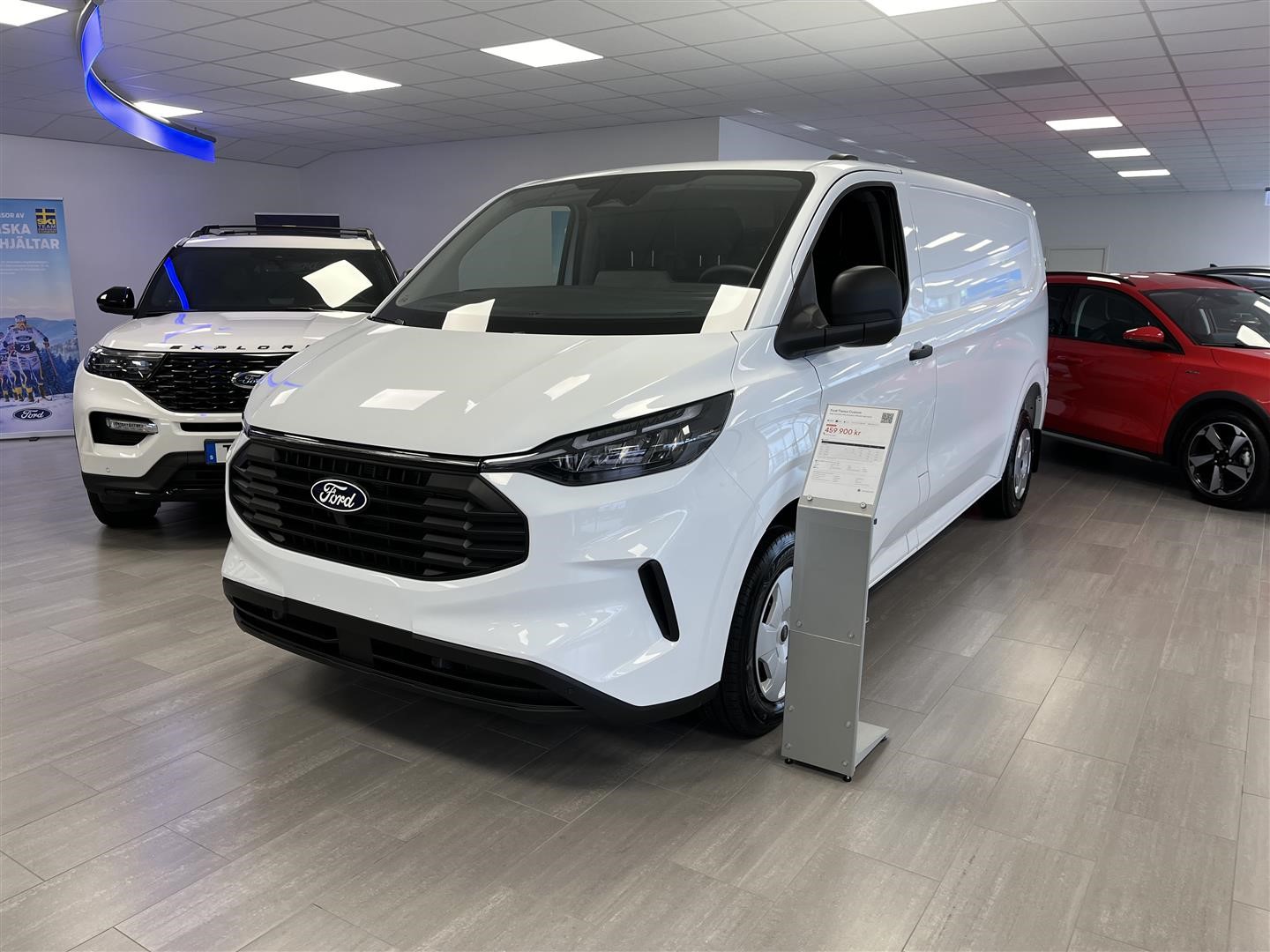 Skåp Trend 320l LWB 2.0l Ecoblue 170hk 8AT AWD Diesel