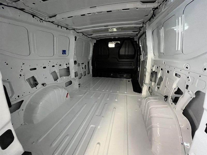 Skåp Trend 320l LWB 2.0l Ecoblue 170hk 8AT AWD Diesel_2