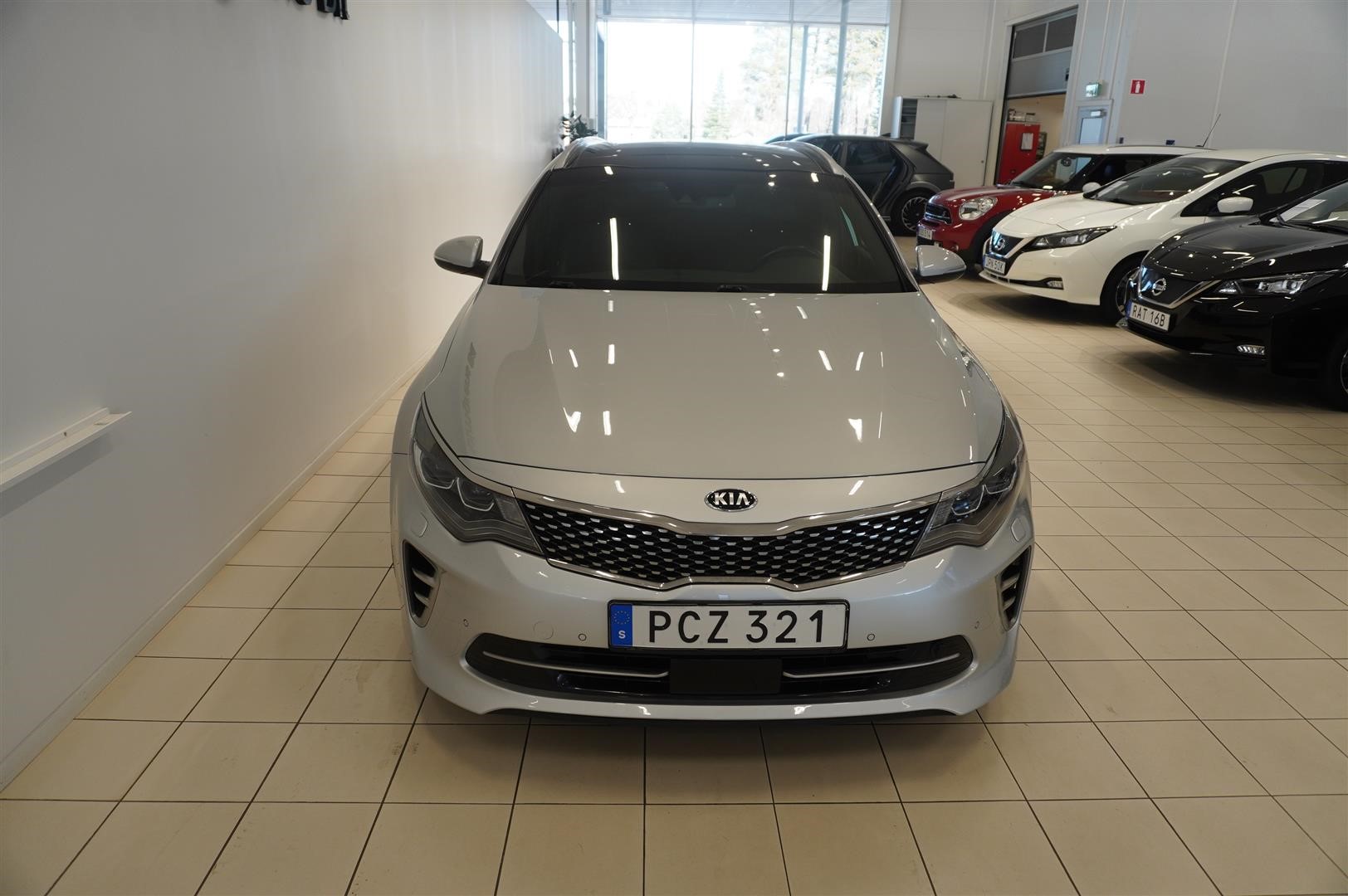 GT-Line 1.7 Vgt DCT Drag_3