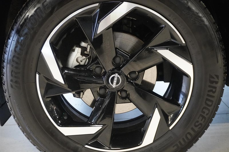 Nissan Juke DIG-T 114 hk DCT N-Connecta Tech Pack Navi My23 Hsw_2