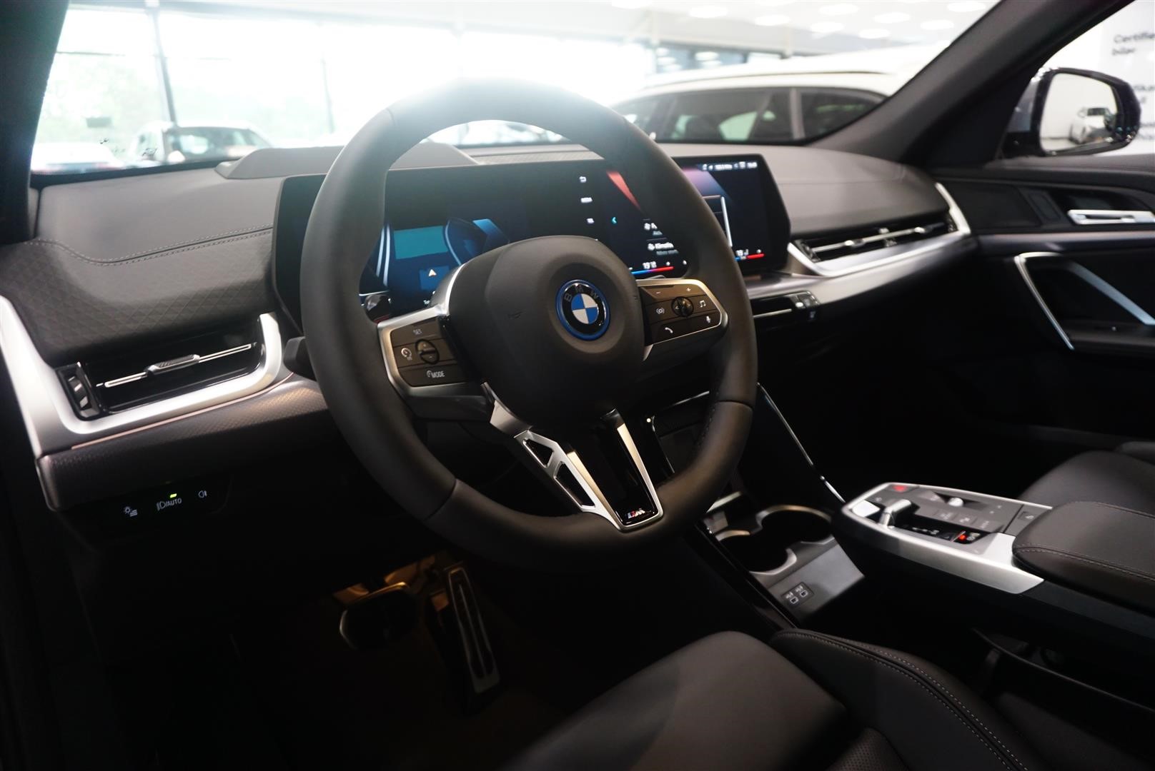M Sport Business Launch Edition Drag DAP_5