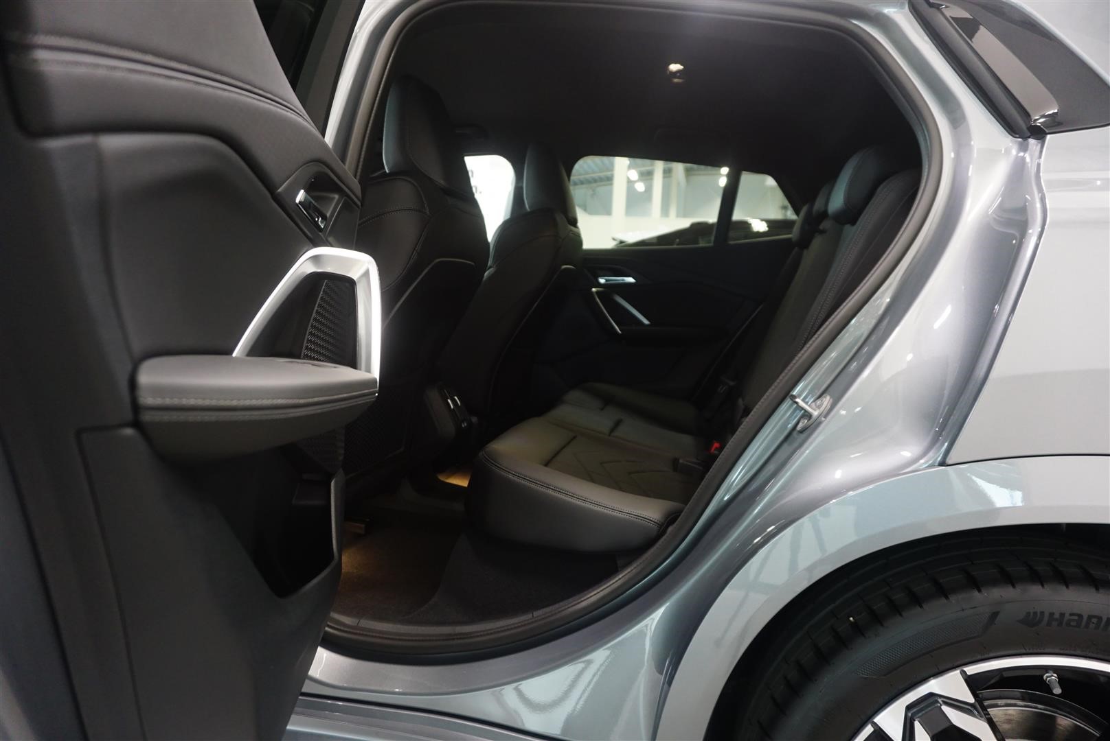 M Sport Business Launch Edition Drag DAP_7