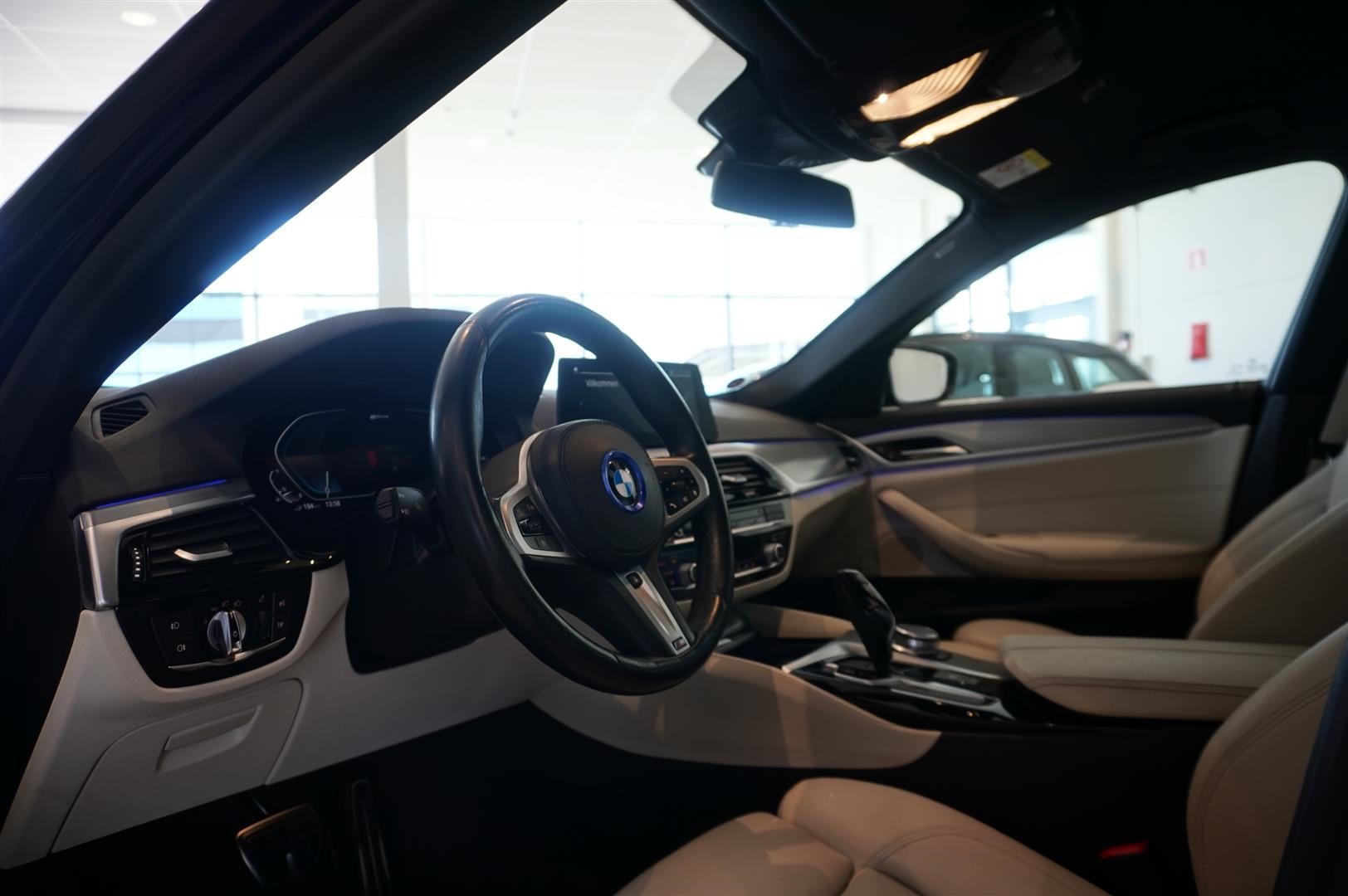 Sedan M-Sport Innovation Drag HUD Läder HiFi_1