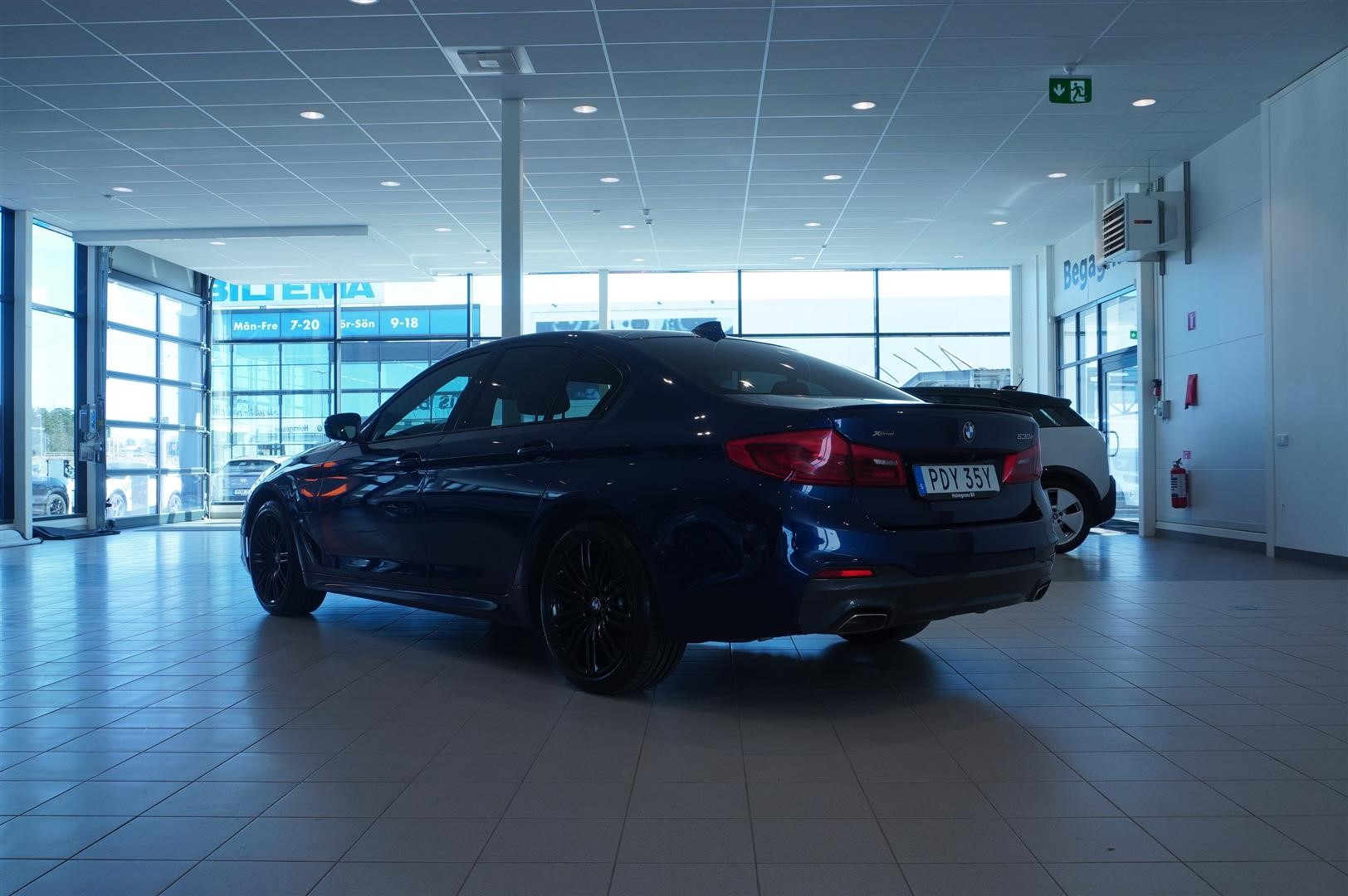 Sedan M-Sport Innovation Drag HUD Läder HiFi_3
