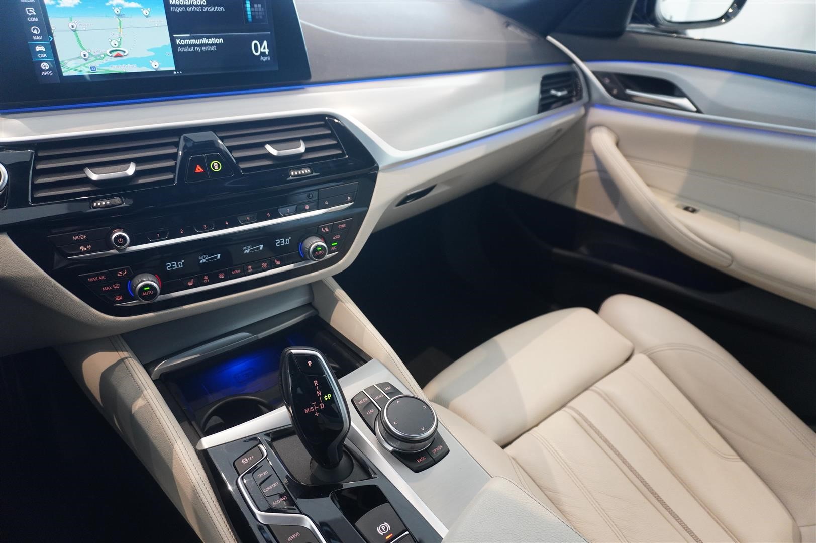 Sedan M-Sport Innovation Drag HUD Läder HiFi_10