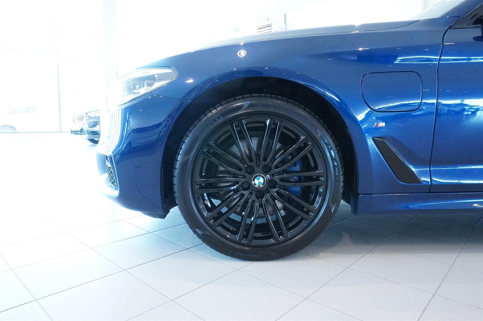 Sedan M-Sport Innovation Drag HUD Läder HiFi_12