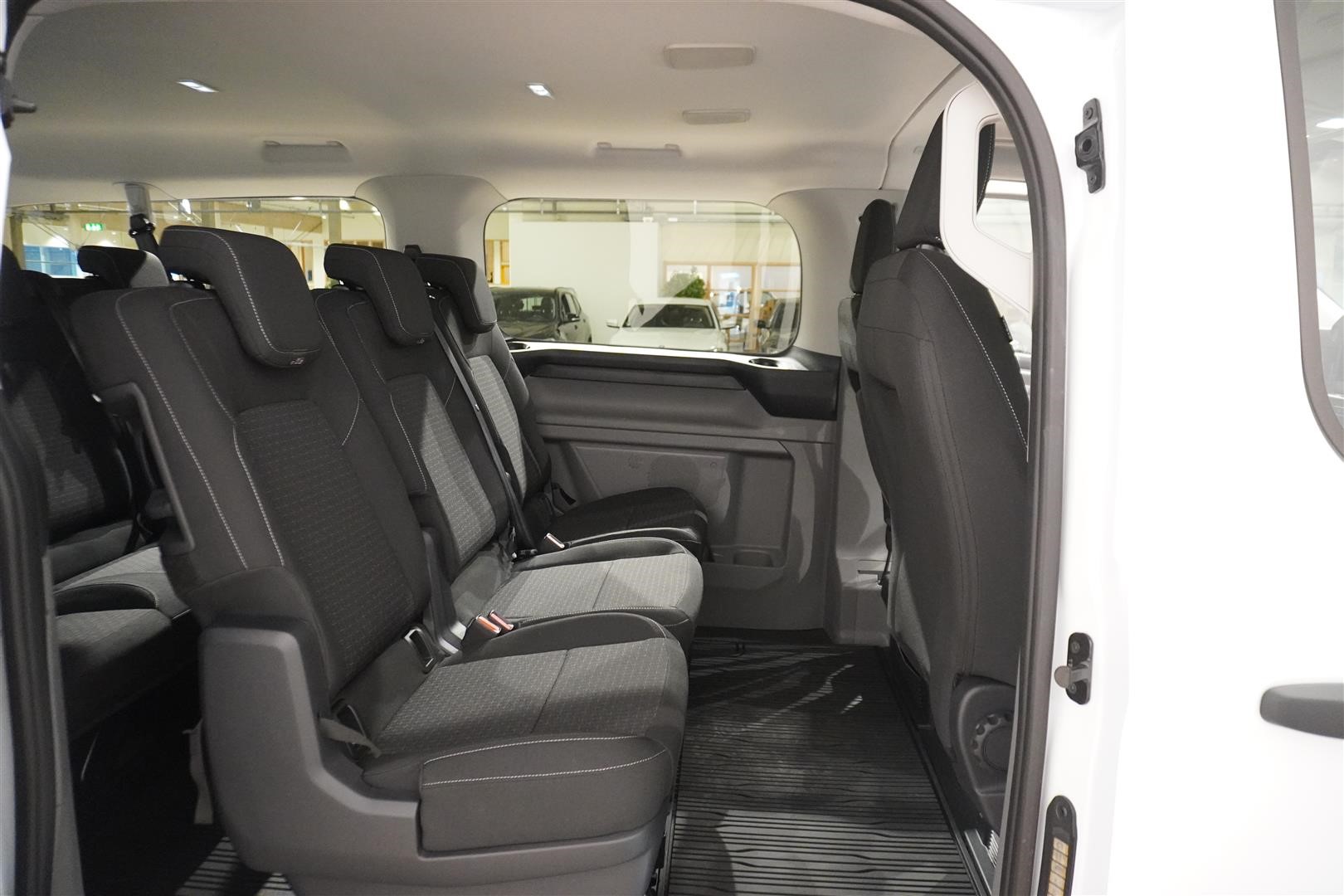 Kombi Minibuss Trend 320l LWB 2.0l 170hk 8AT FWD Diesel_11