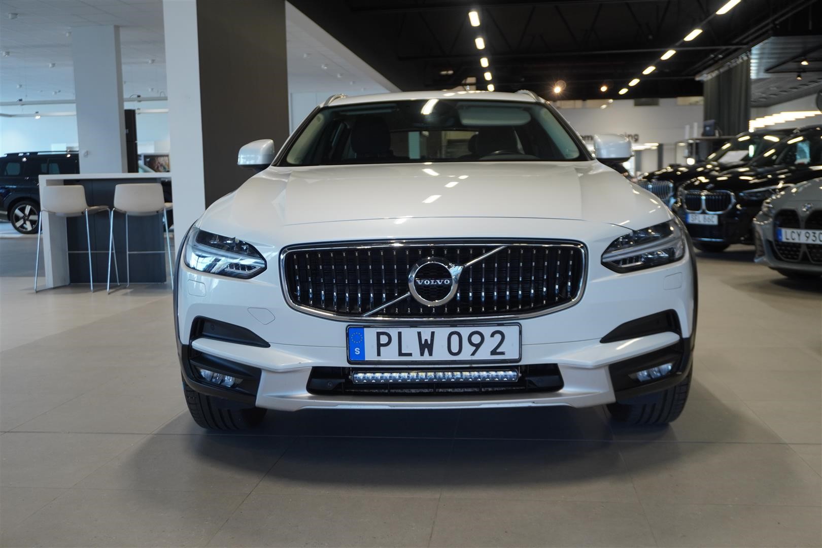 D4 AWD Geartronic Momentum Plus_1