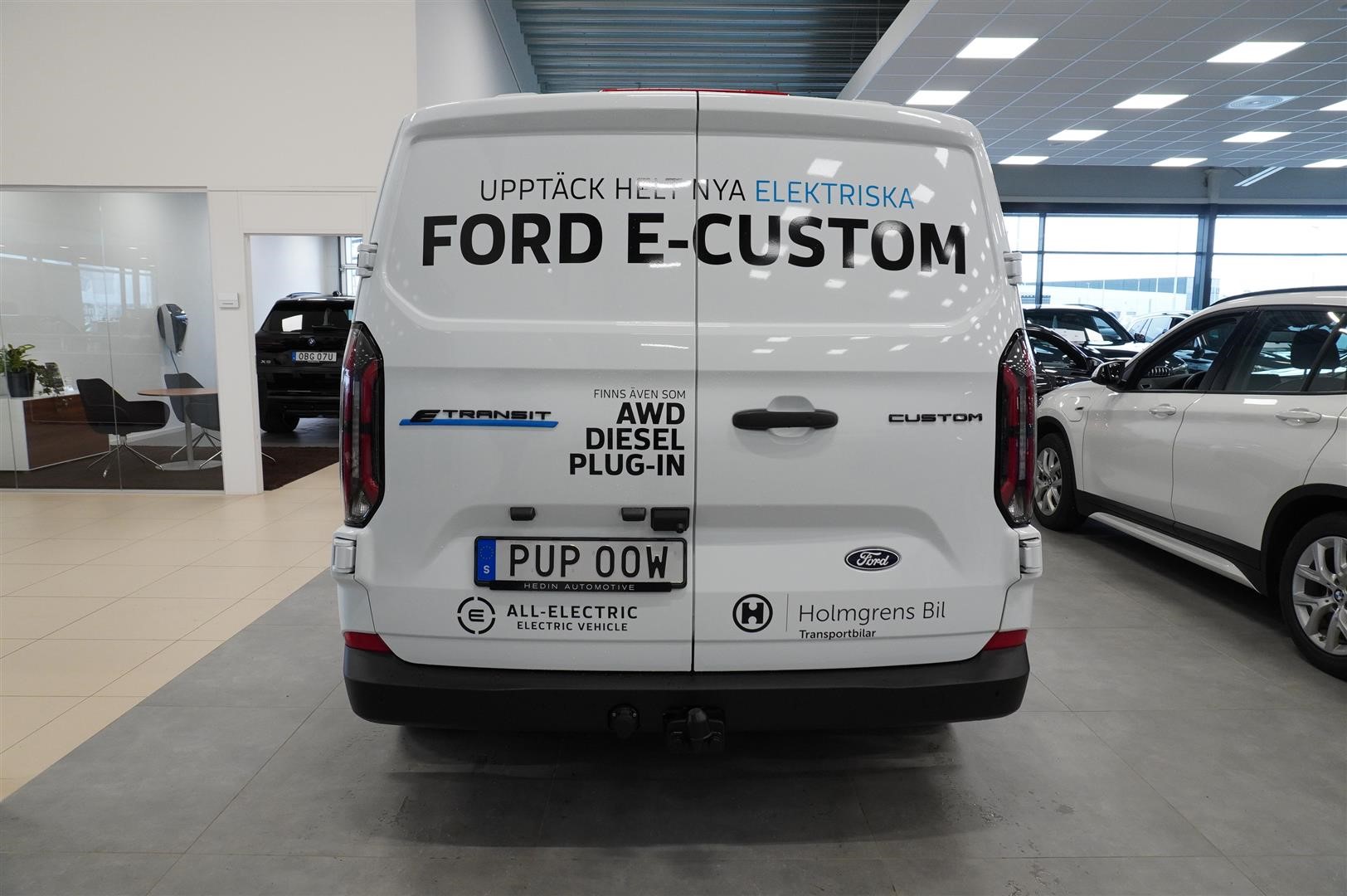 E-Custom Skåp Trend 320s Swb Elmotor 100kW 136hk 1-Vxl Rwd El_3