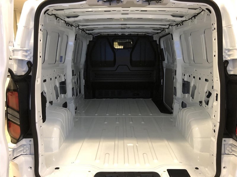 Skåp Trend 320l LWB 2.0l Ecoblue 170hk 8AT FWD Diesel_11