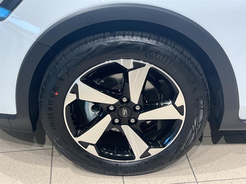 Ford Focus Active Kombi 1.0T EcoBoost MHEV 125hk E85 Edition 6MT_7