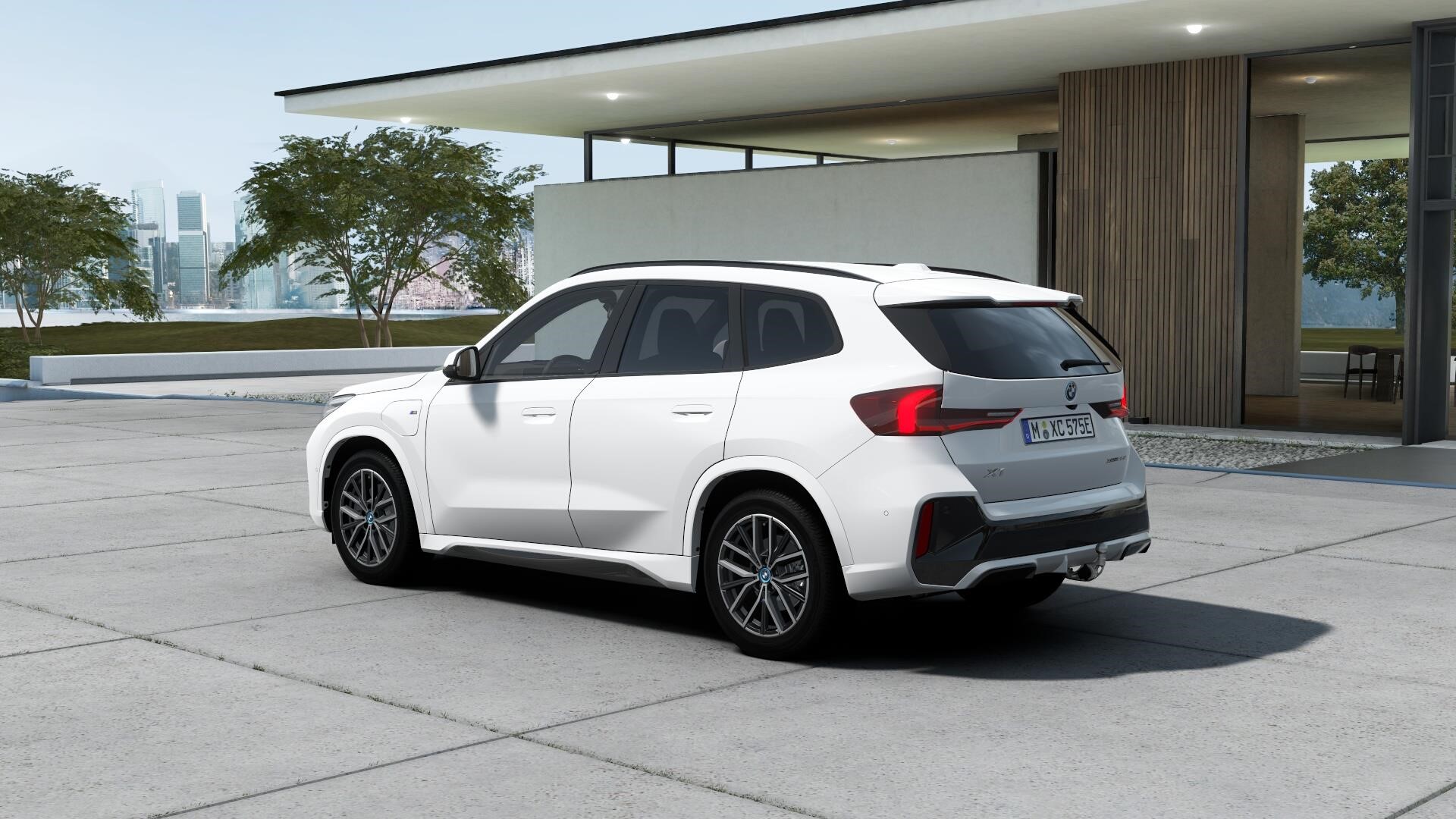 xDrive25e M Sport Active Launch Ed Drag DA+_1