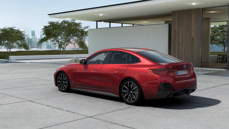 Fully Charged Launch Edition Driving Assistant Professional_1