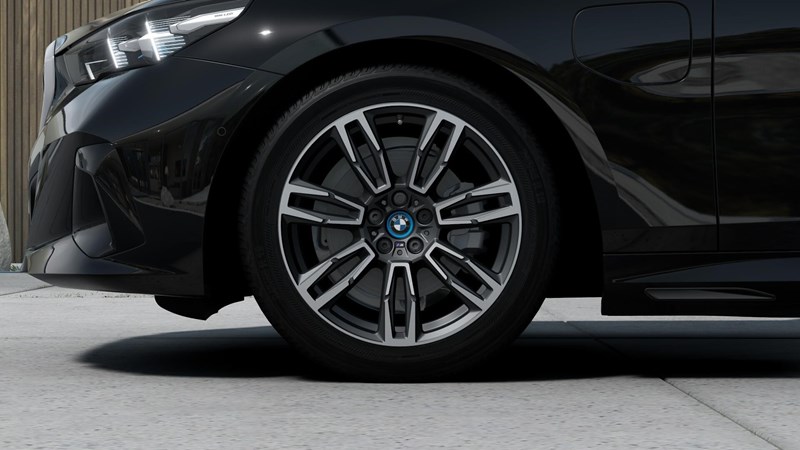 Touring M Sport Active Launch Edition Drag Rattvärme_6