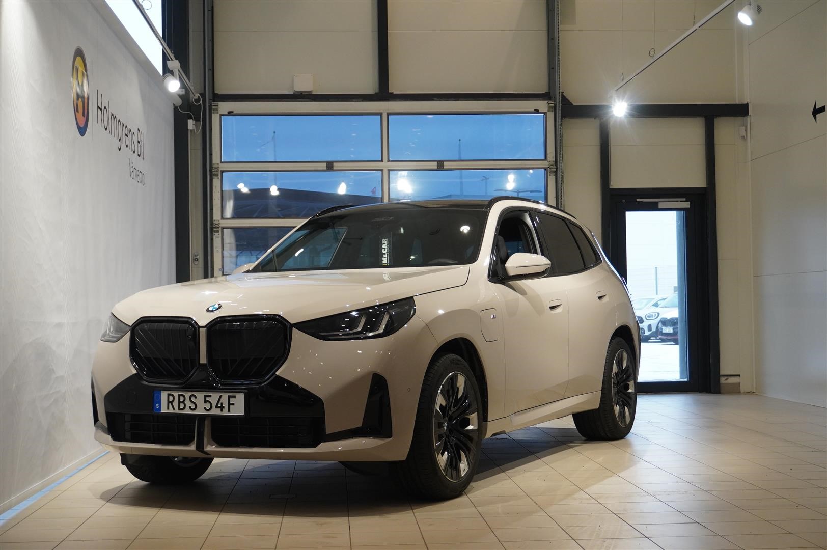 30e xDrive M Sport Pro Business Launch Ed Drag H K DA Pro