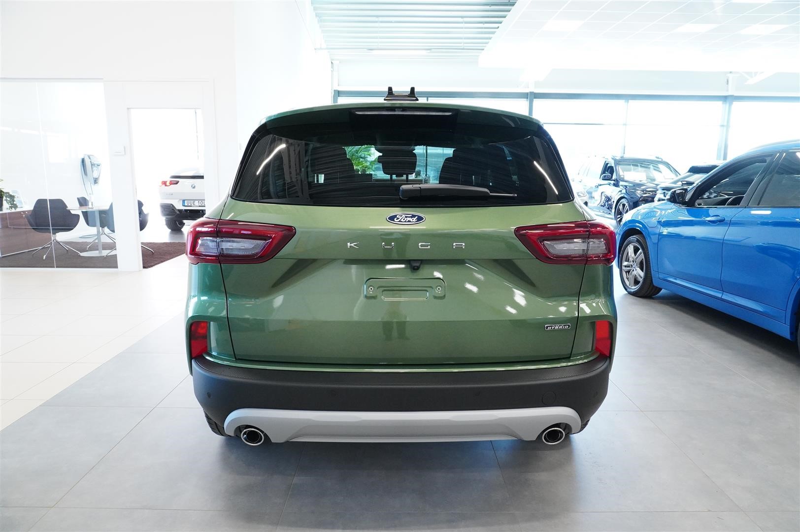 Titanium 2.5 Plug-In Hybrid FWD 243hk CVT_5