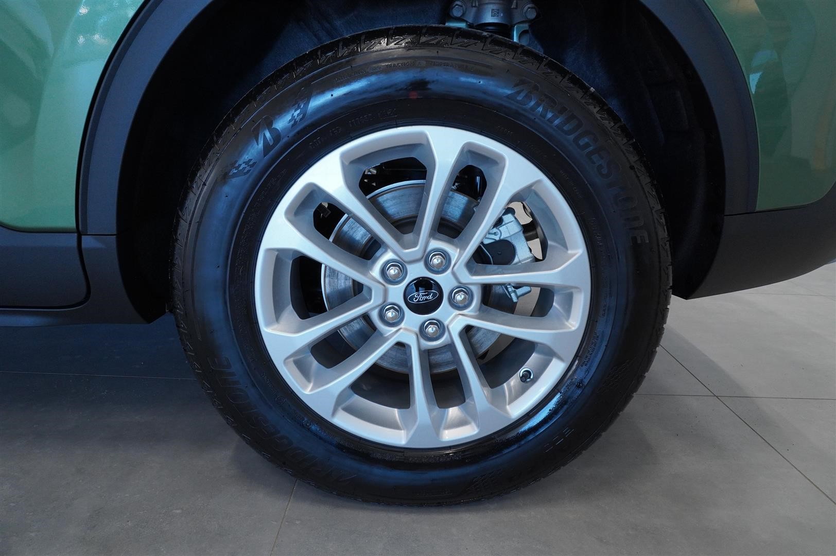 Titanium 2.5 Plug-In Hybrid FWD 243hk CVT_6