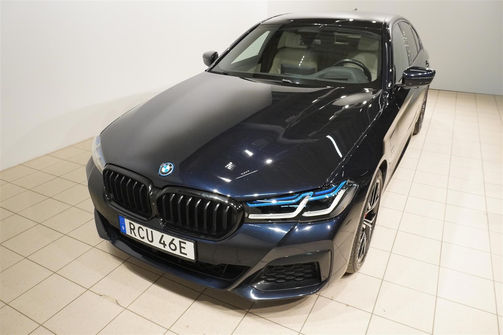 545 E  M-Sport DA+ H K Laser Pa+ Innovation_3