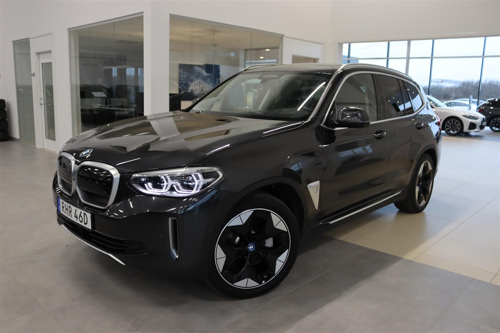 Charged Plus Harman Kardon Panoramadap Drag 20 Leasebar