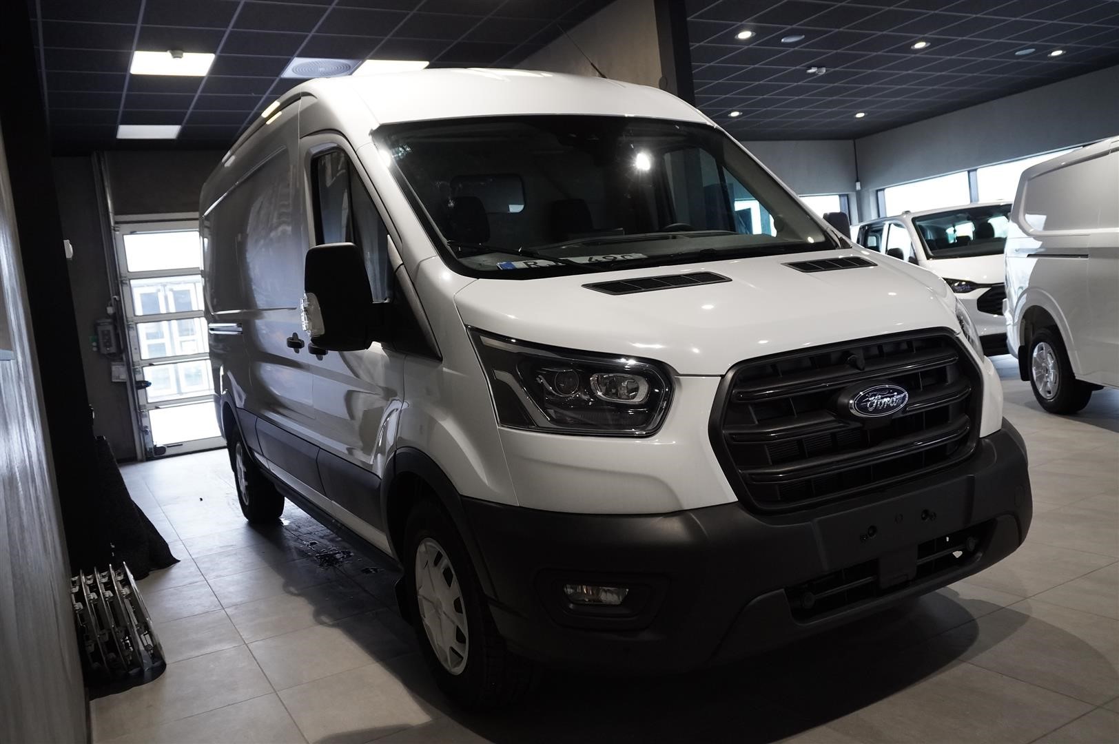 Skåp Trend 350 L3 2.0l Ecoblue 130 hk 6AT FWD Omgående Leverans_2