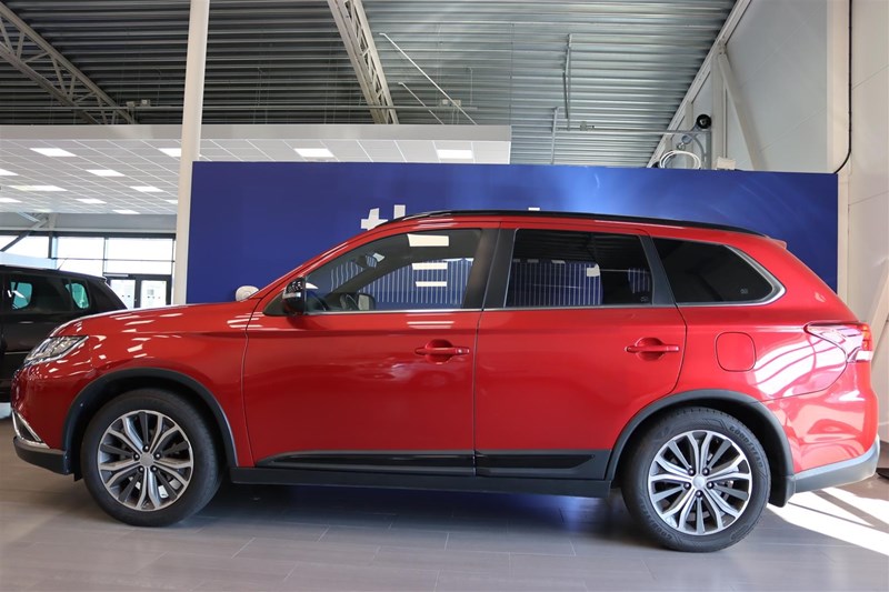 Mitsubishi Outlander Ox 7 Sits Motorvärmare Panorama 360 Kamera_2