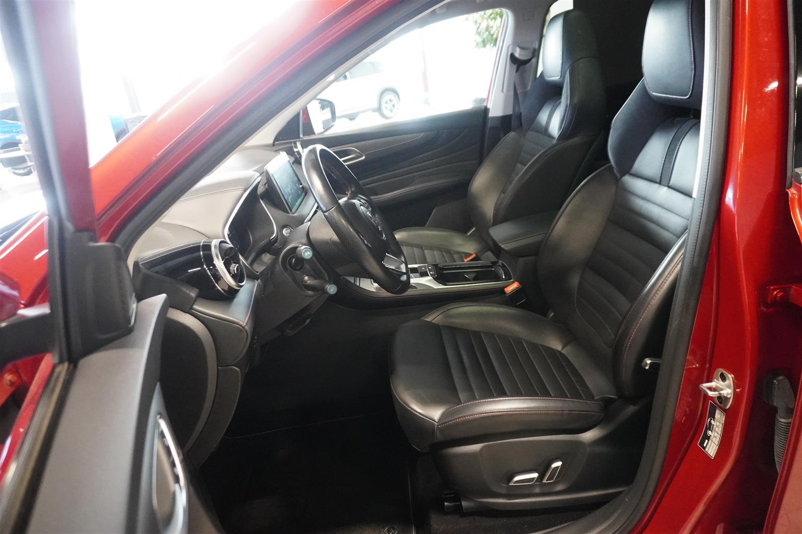 LHD Luxury 258hk 2022 Bilsgaranti Backkamera Taklucka Adaptiv Farthållare_15