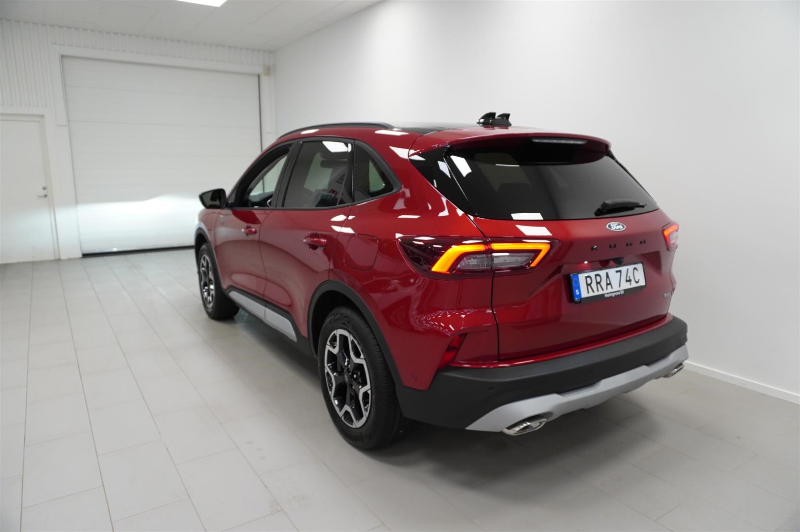 Active X 2.5 Plug-In Hybrid FWD 243hk Business Edition_2