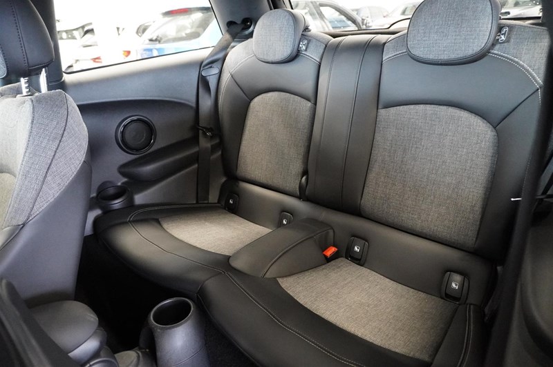 Essential Navi Driving Assistant Backkamera Keyless Leasebar_6